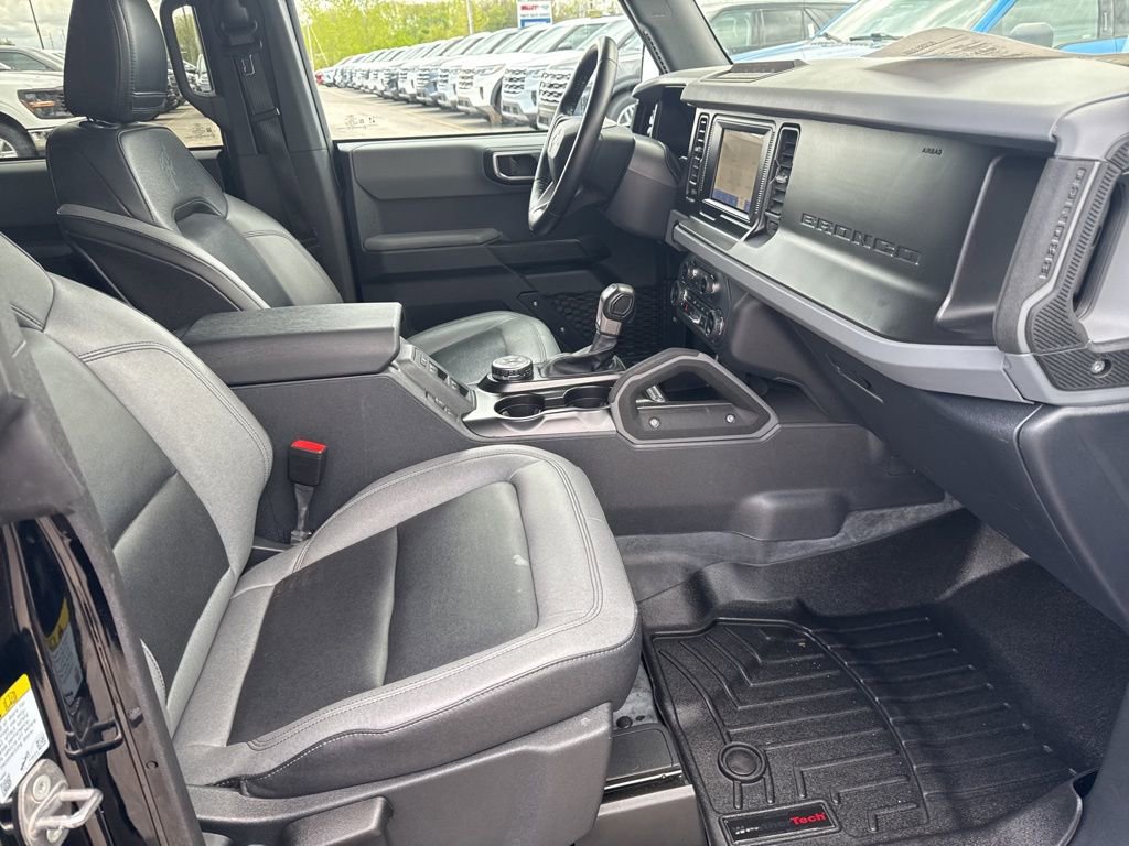 Certified 2023 Ford Bronco Big Bend w/ Sasquatch Package AWD/4WD image 34