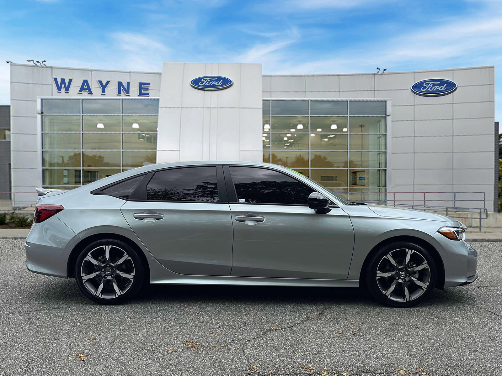 Used 2025 Honda Civic Sport Touring image 4