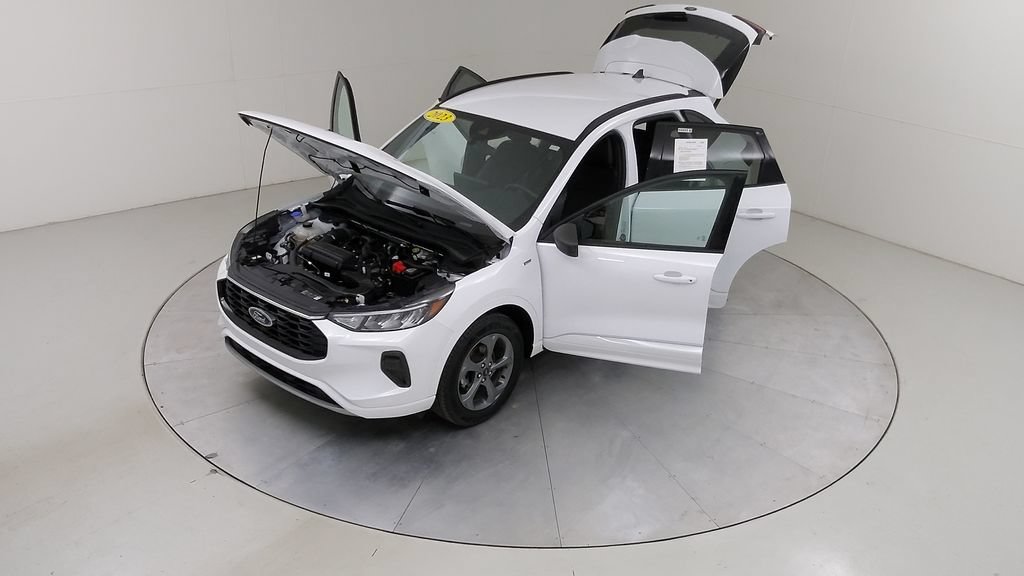Certified 2023 Ford Escape ST-Line w/ Tech Pack #1 AWD/4WD image 55