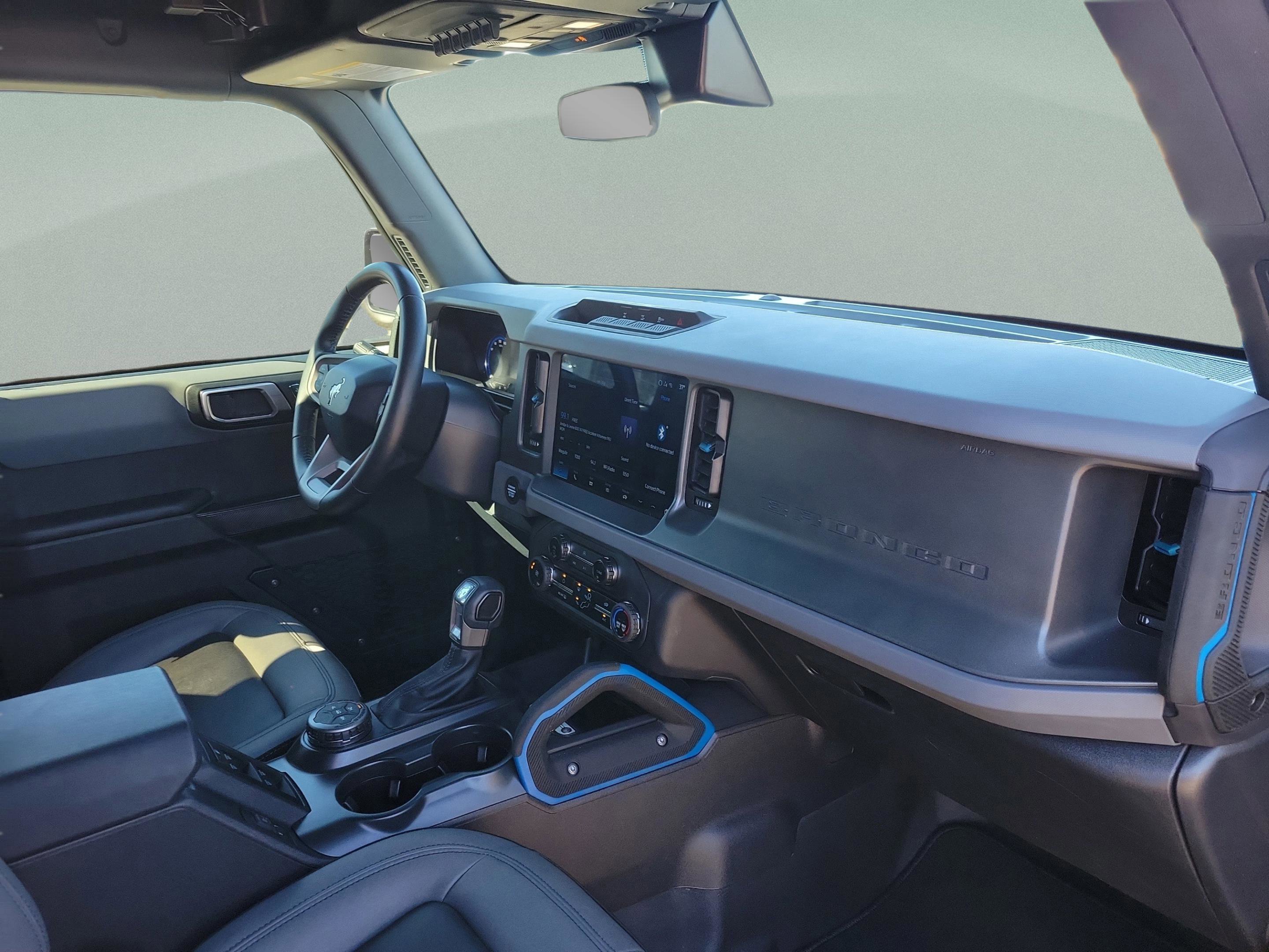 Certified 2024 Ford Bronco Black Diamond image 25