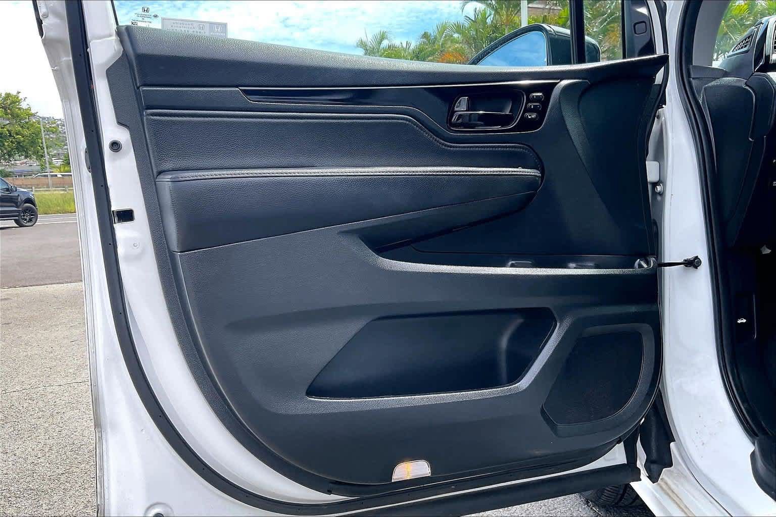 Used 2023 Honda Odyssey Elite image 27
