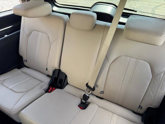 Certified 2023 Ford Expedition Platinum AWD/4WD image 19
