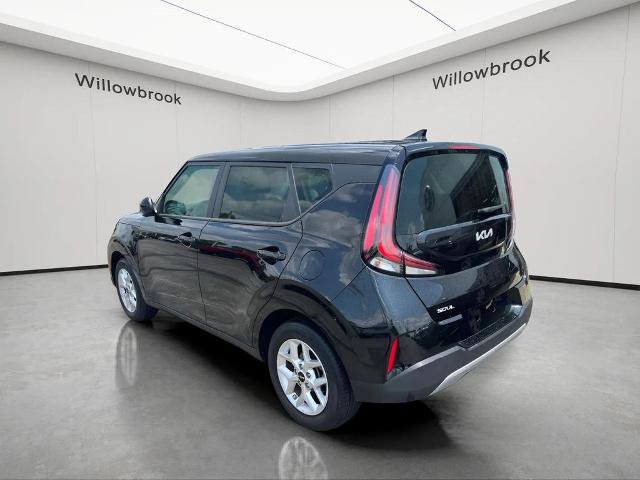 Used 2025 Kia Soul LX w/ LX Technology Package FWD image 3