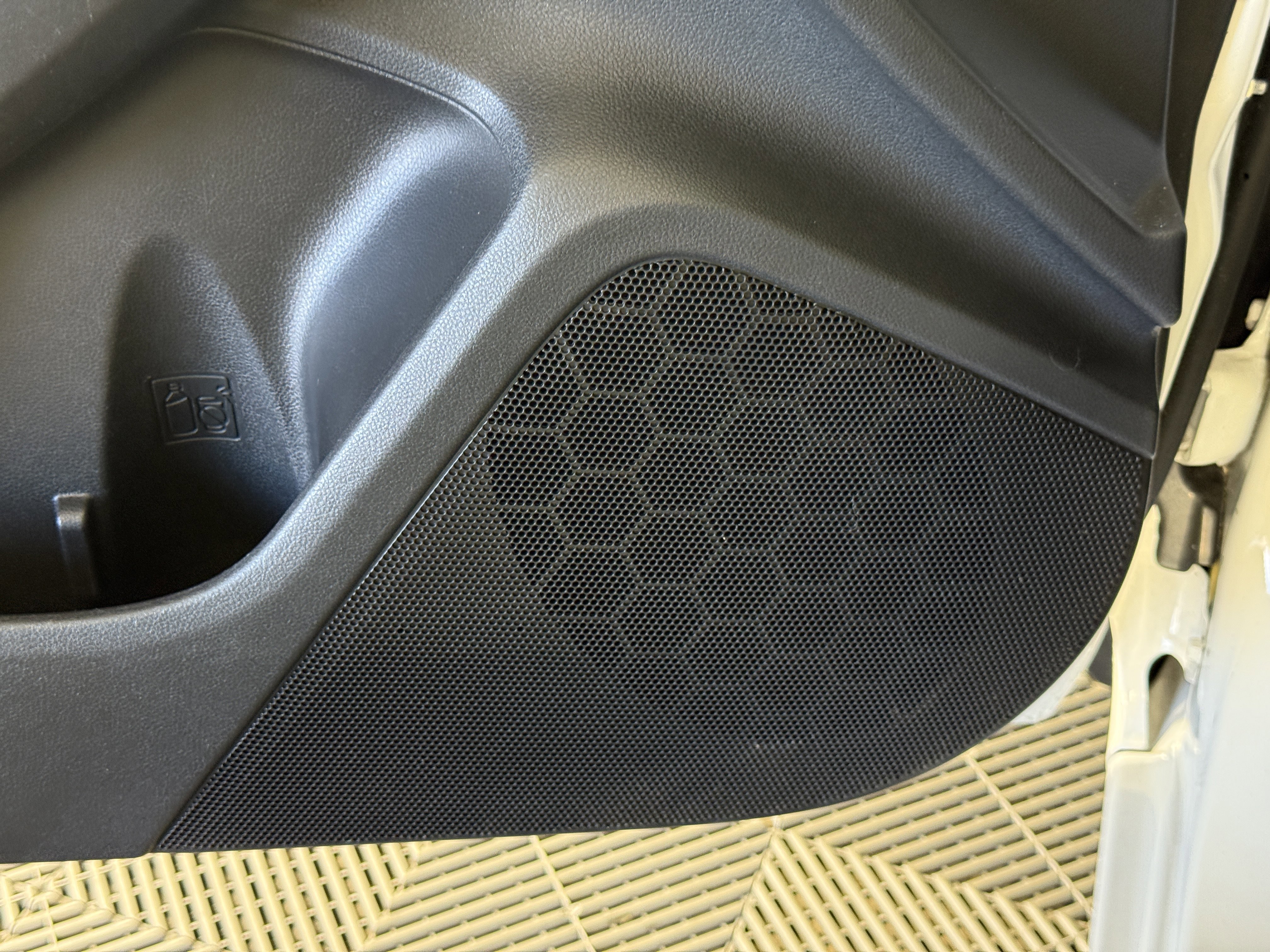 Used 2018 Subaru Impreza 2.0i Premium w/ Popular Package #2 image 16