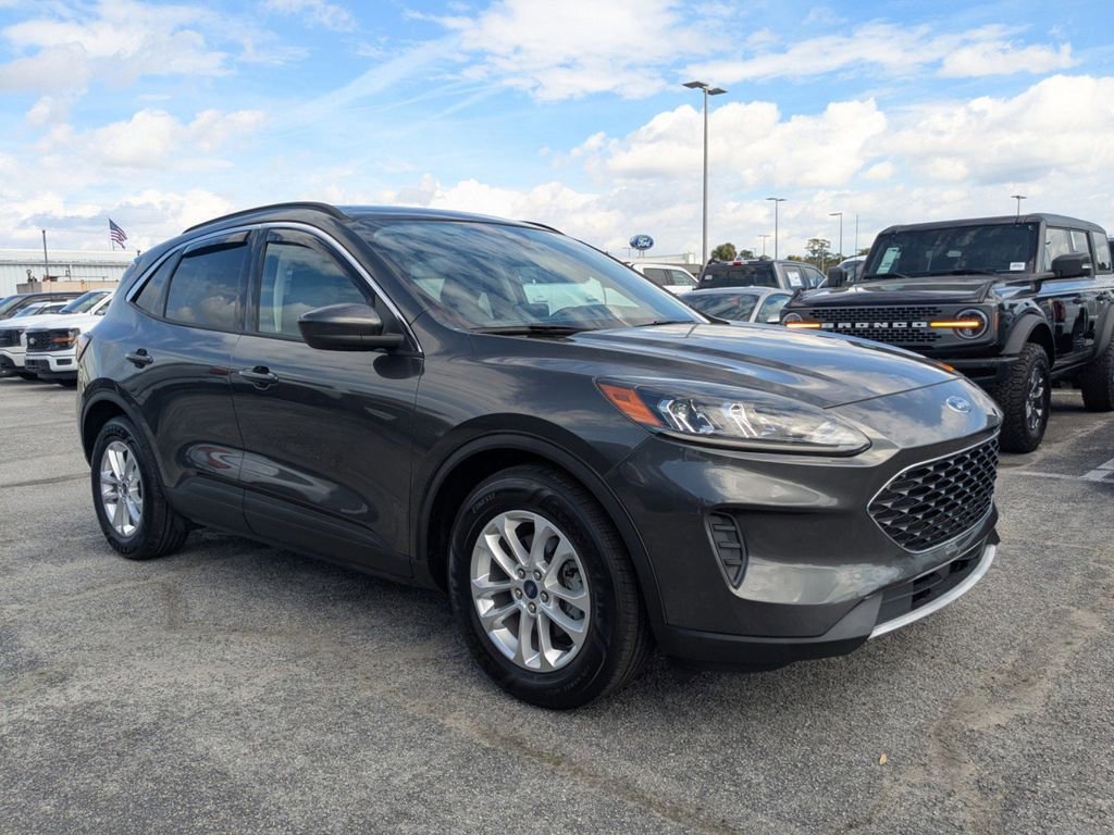 Certified 2020 Ford Escape SE