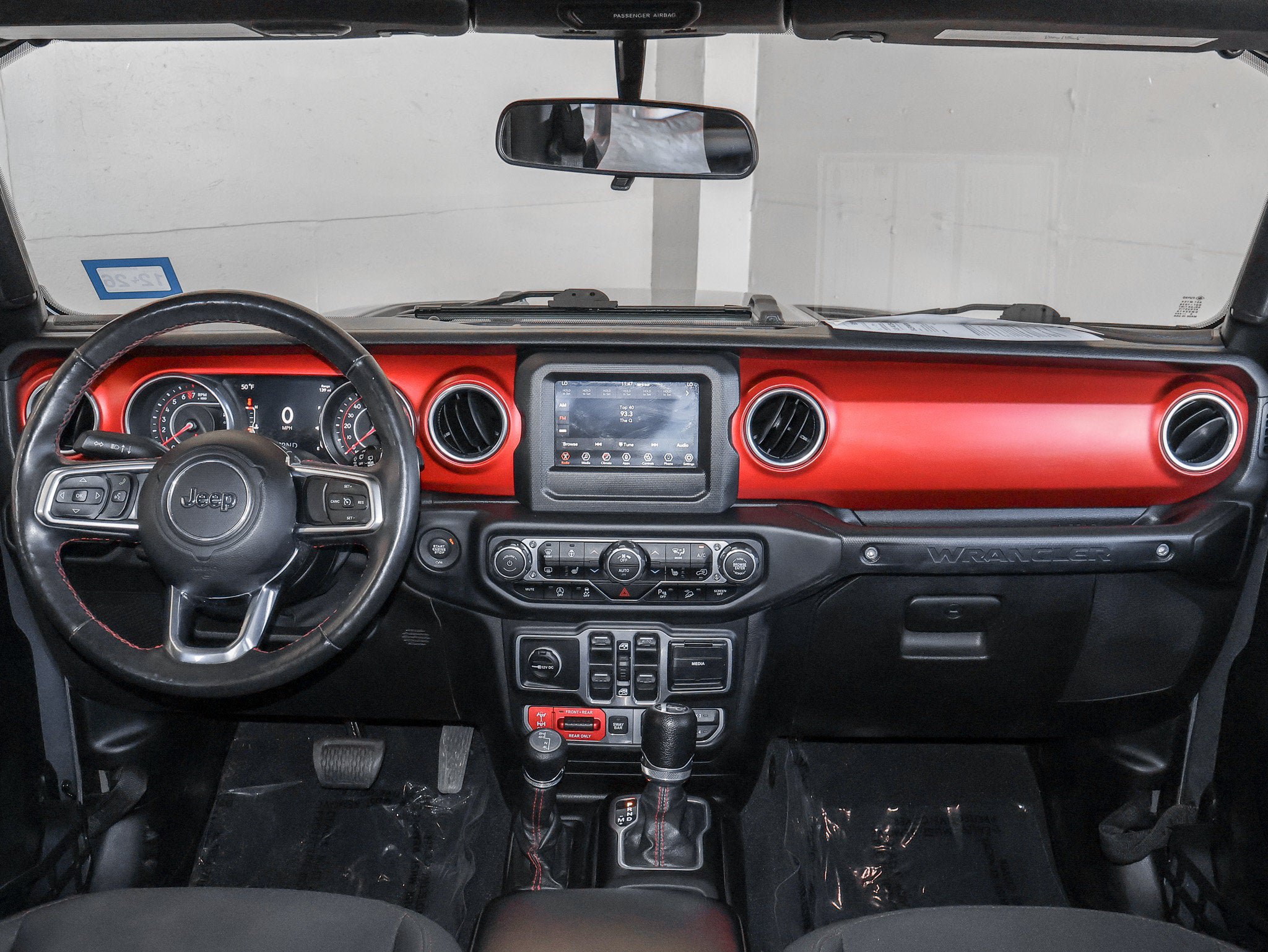 Used 2018 Jeep Wrangler Unlimited Rubicon w/ Safety Group AWD/4WD image 25