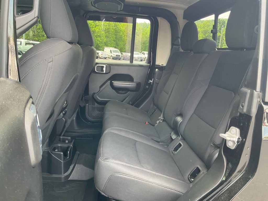 Used 2021 Jeep Gladiator Sport AWD/4WD image 14