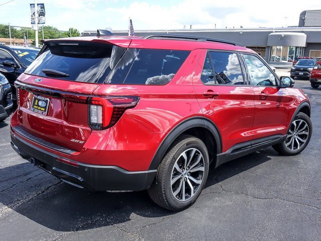 Certified 2025 Ford Explorer ST-Line AWD/4WD image 10