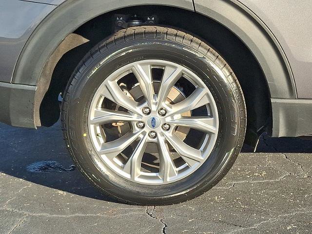 Certified 2023 Ford Explorer XLT w/ Equipment Group 202A image 8