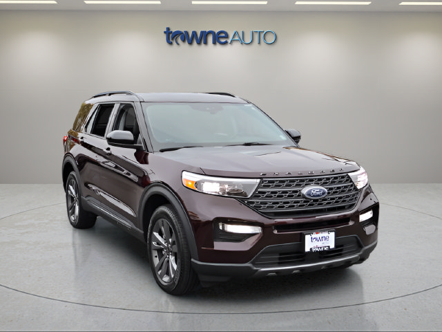 Certified 2023 Ford Explorer XLT w/ Equipment Group 202A AWD/4WD image 6