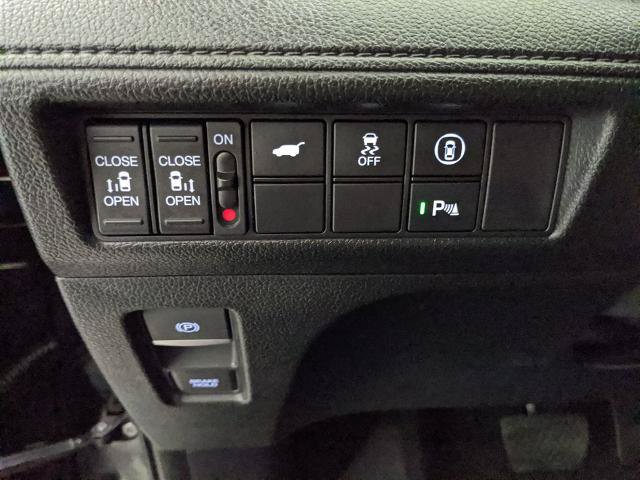 Used 2023 Honda Odyssey Elite image 13