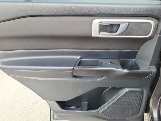 Certified 2020 Ford Explorer XLT RWD image 14