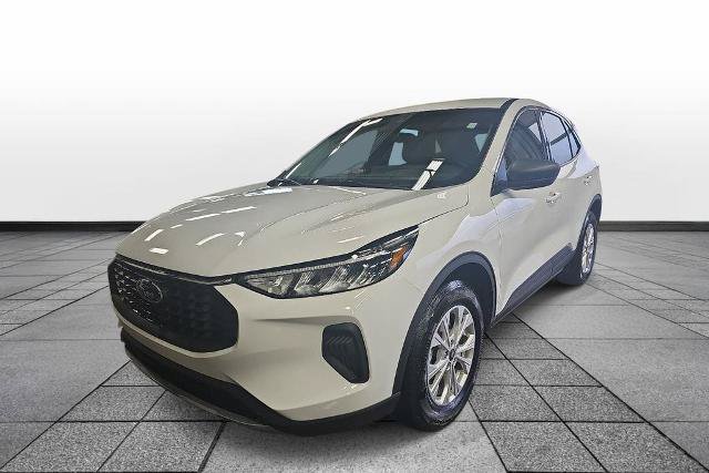 Certified 2023 Ford Escape Active w/ Tech Pack #1 AWD/4WD image 1