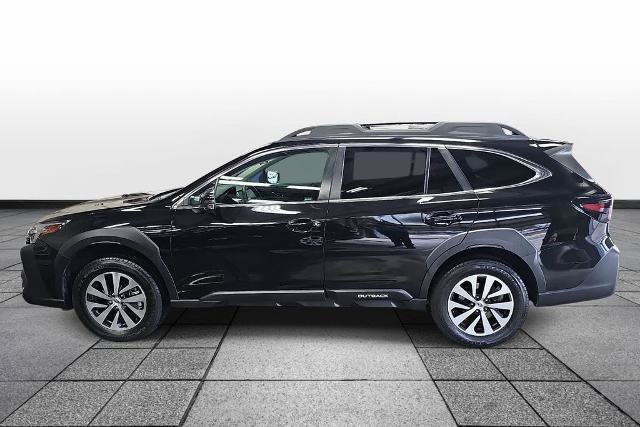 Used 2023 Subaru Outback Premium AWD/4WD image 8