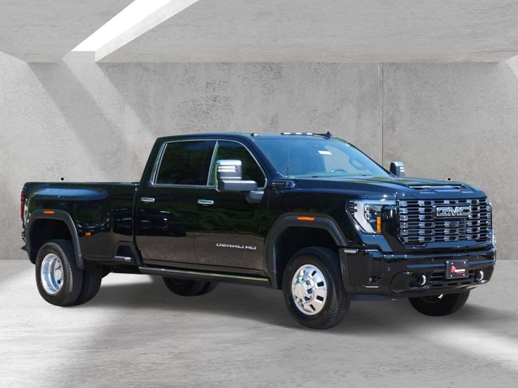 Used 2025 GMC Sierra 3500 Denali Ultimate AWD/4WD image 1