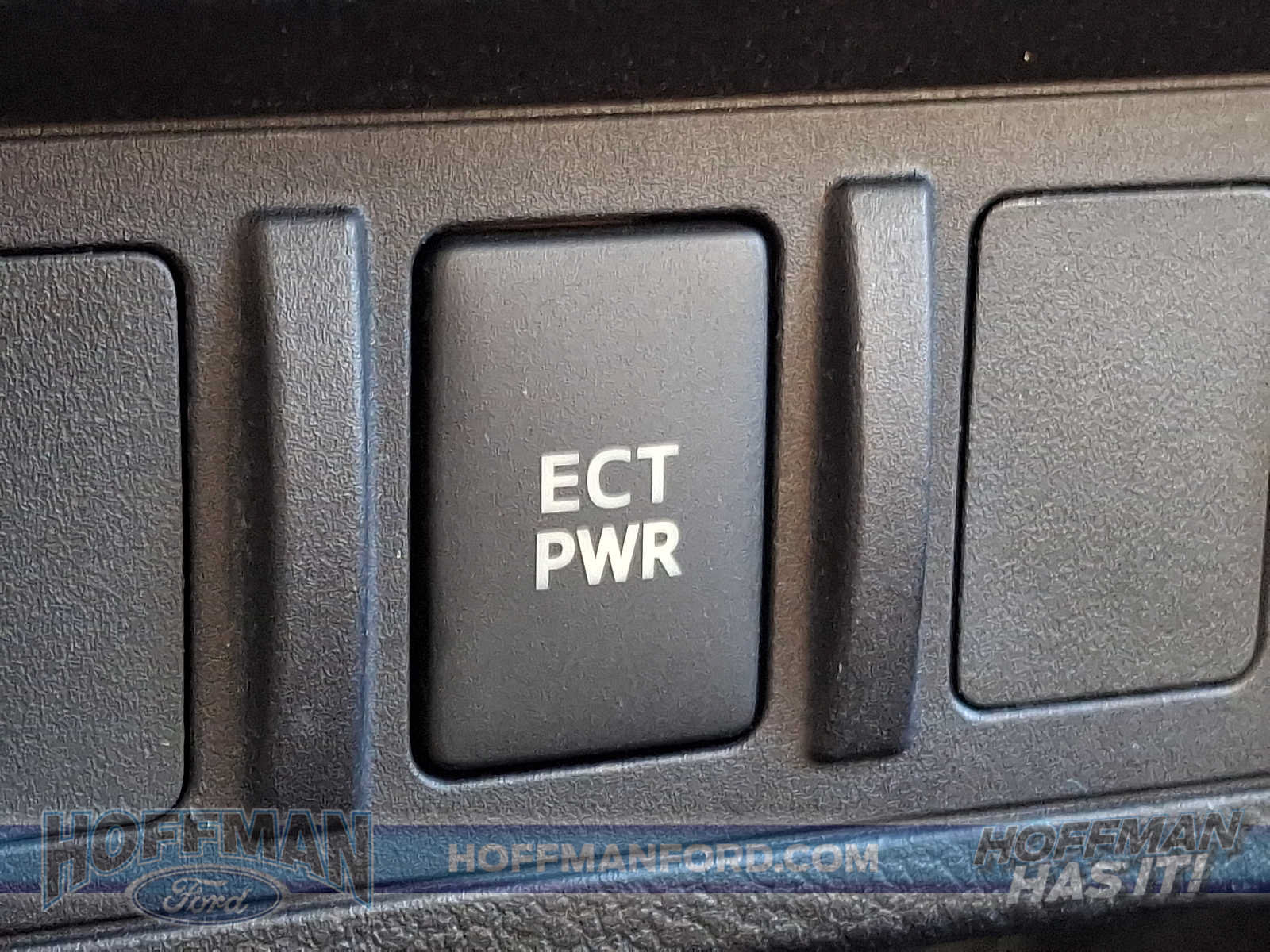 Used 2019 Toyota Tacoma SR5 AWD/4WD image 22
