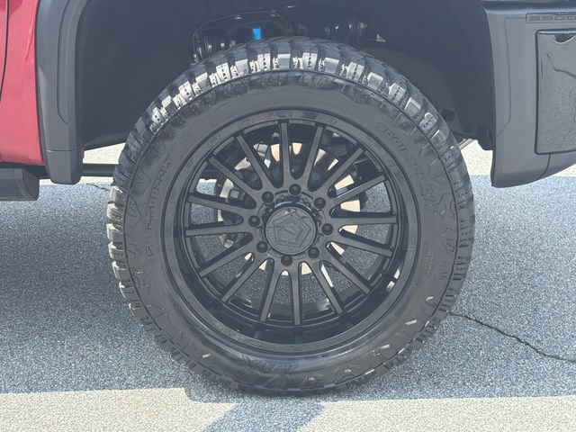 Used 2026 GMC Sierra 2500 AT4X w/ LPO, Black Badging Package AWD/4WD image 14