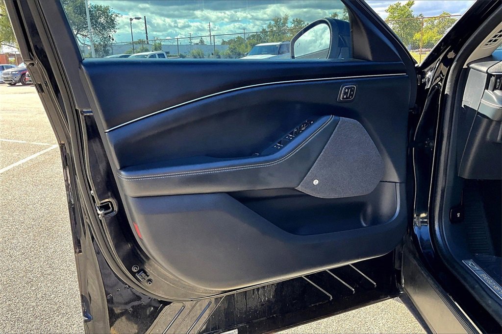 Certified 2021 Ford Mustang Mach-E Premium image 22