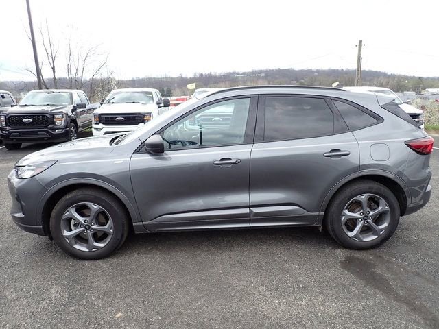 Certified 2023 Ford Escape ST-Line w/ Tech Pack #1 AWD/4WD image 2
