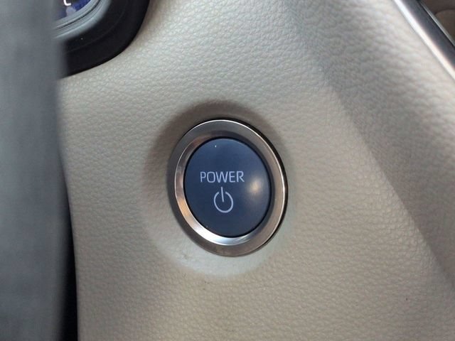 Used 2020 Toyota Corolla LE FWD image 25