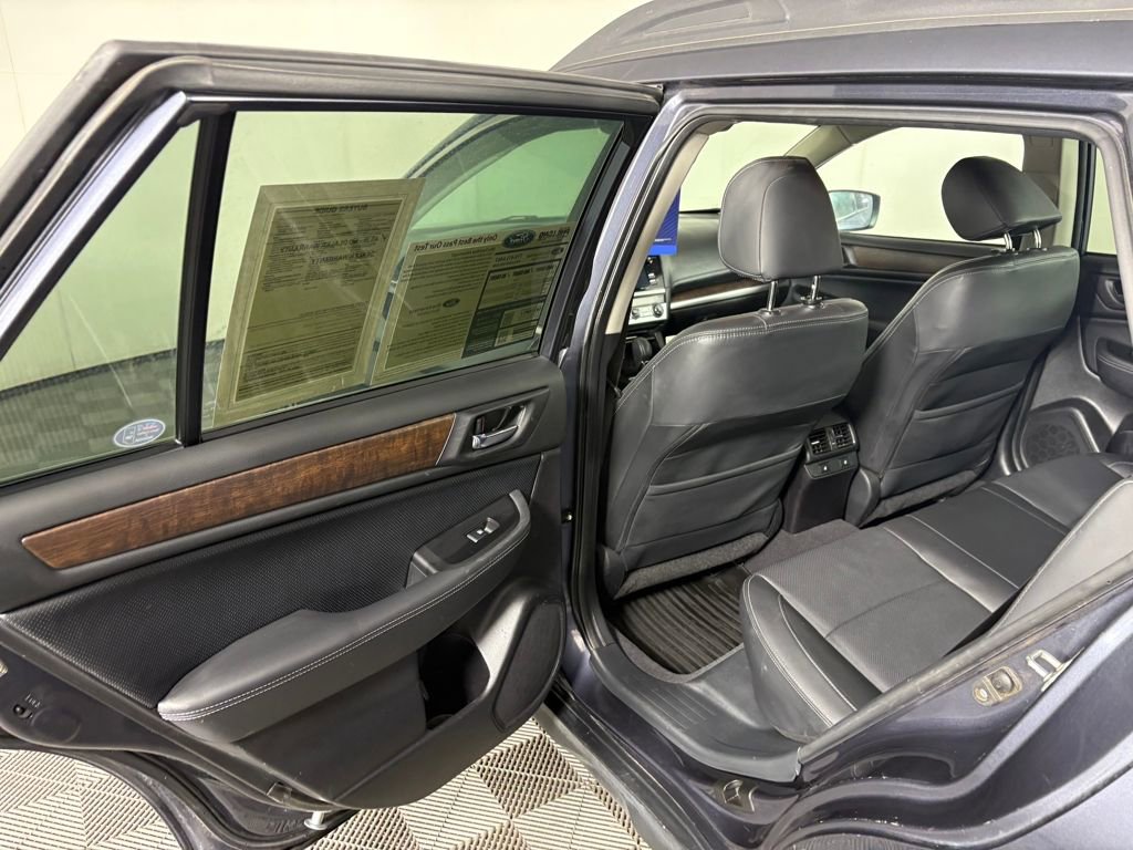 Used 2017 Subaru Outback 3.6R Limited image 28