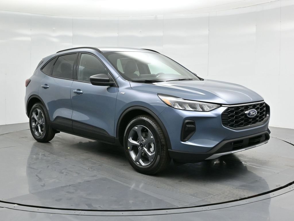 Certified 2025 Ford Escape ST-Line w/ Equipment Group 301A image 5