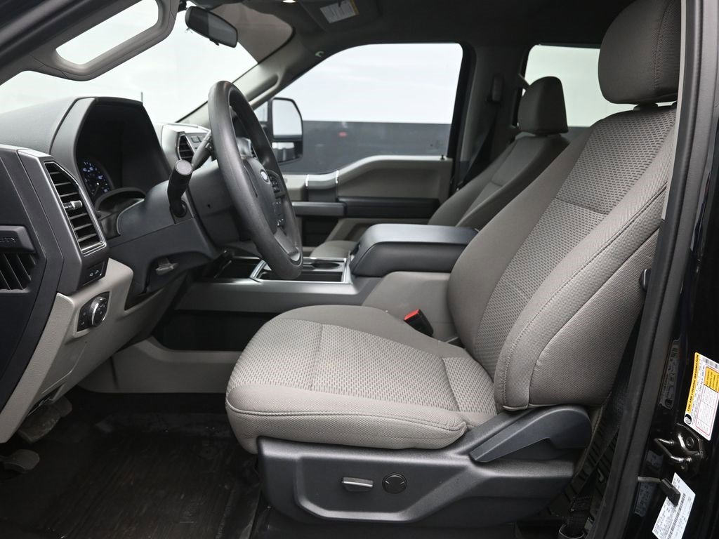 Certified 2022 Ford F250 XLT w/ XLT Premium Package image 18