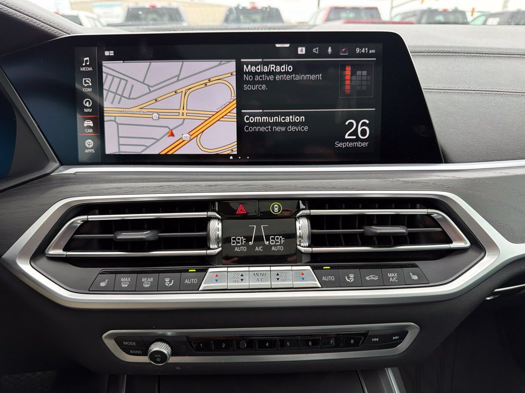 Used 2022 BMW X7 xDrive40i w/ Premium Package AWD/4WD image 19