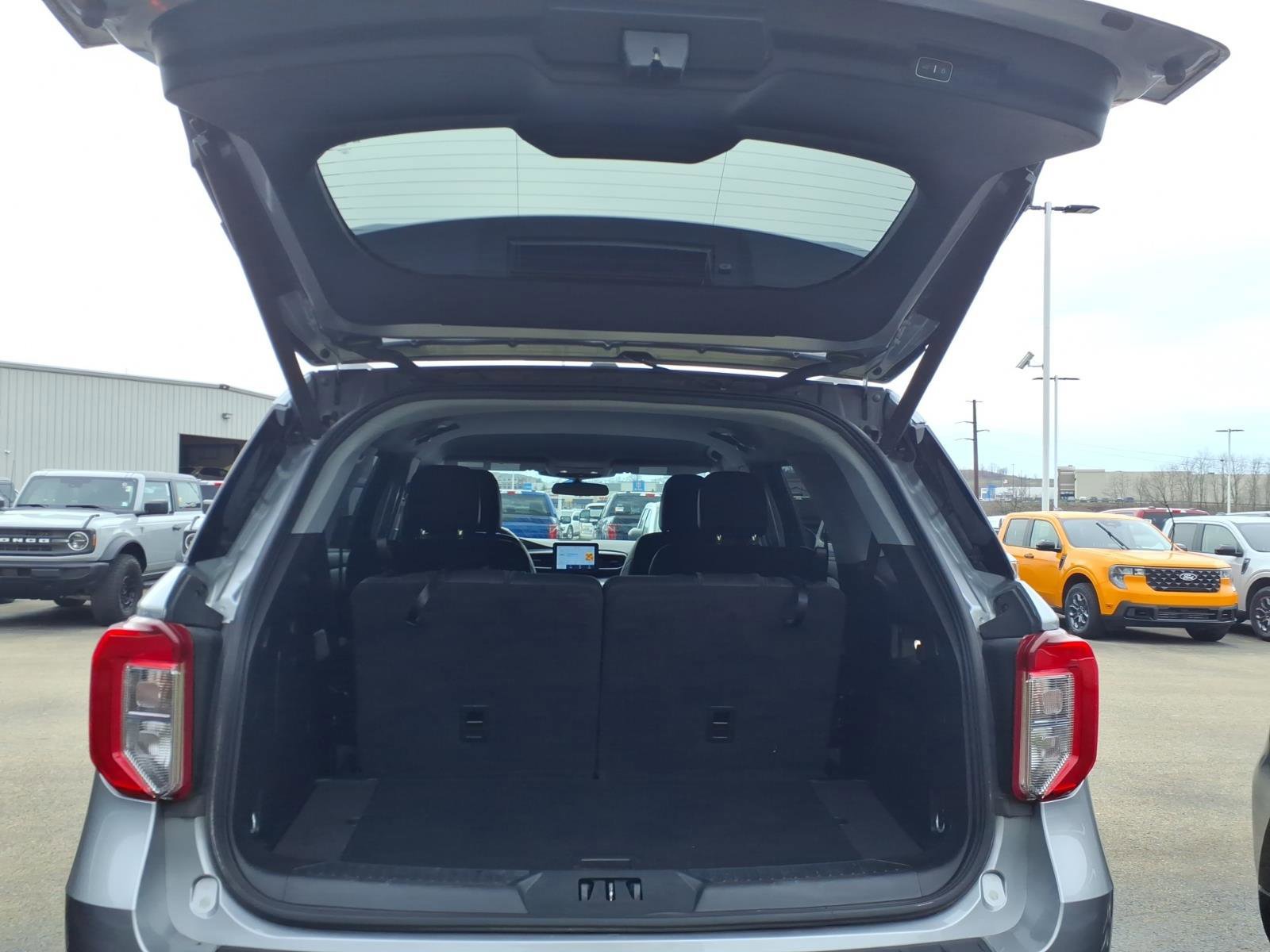 Certified 2023 Ford Explorer XLT w/ Equipment Group 202A image 12