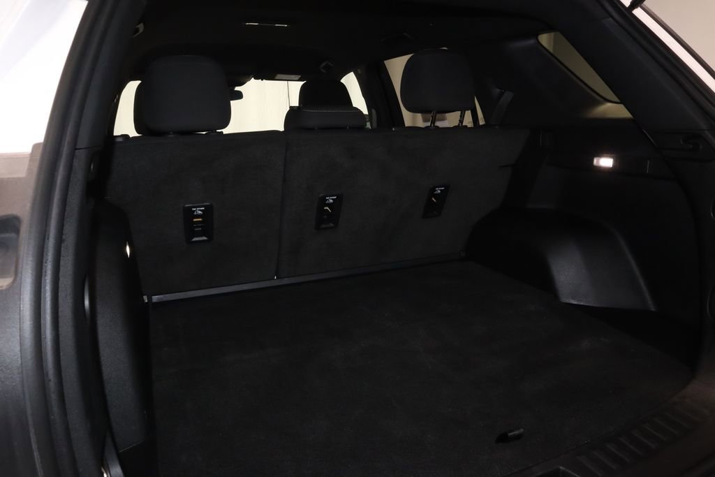 Used 2025 GMC Terrain Elevation AWD/4WD image 18