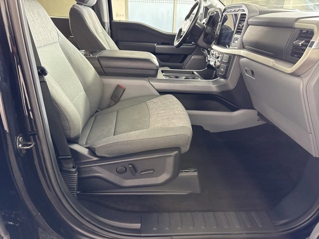 Certified 2022 Ford F150 XLT w/ Equipment Group 302A High image 32