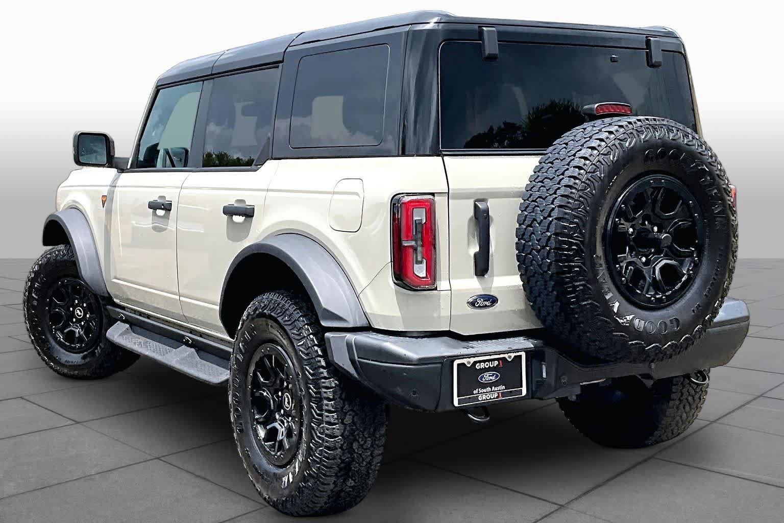 Certified 2025 Ford Bronco Badlands AWD/4WD image 12