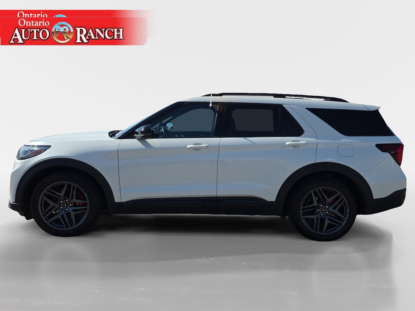 Certified 2025 Ford Explorer ST AWD/4WD image 2