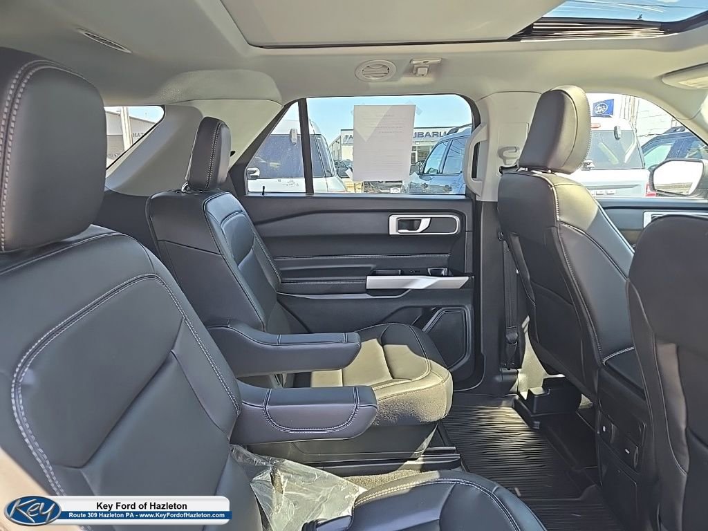Certified 2023 Ford Explorer XLT w/ Equipment Group 202A AWD/4WD image 59