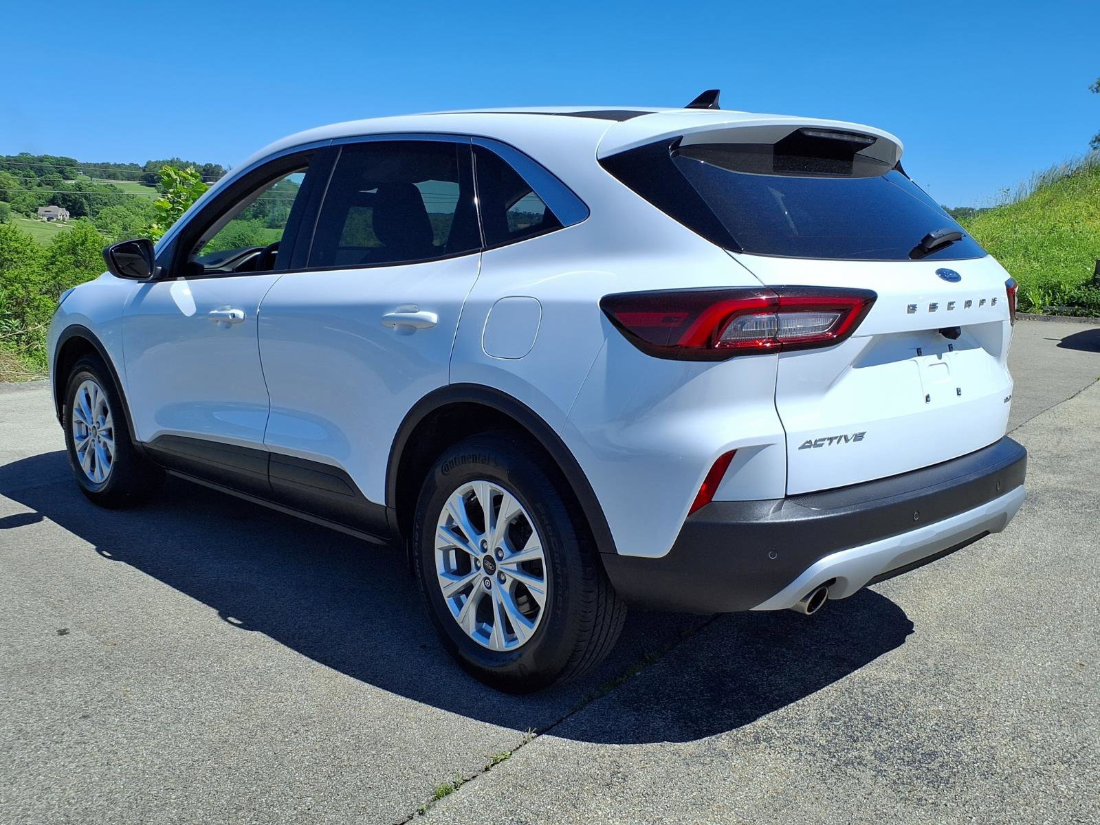 Certified 2023 Ford Escape Active w/ Tech Pack #1 AWD/4WD image 4