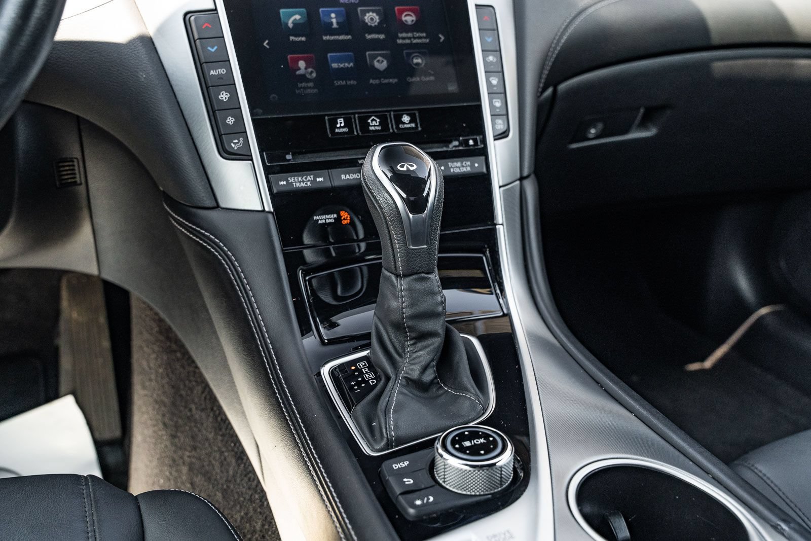 Used 2019 INFINITI Q60 3.0t w/ Cargo Package RWD image 26