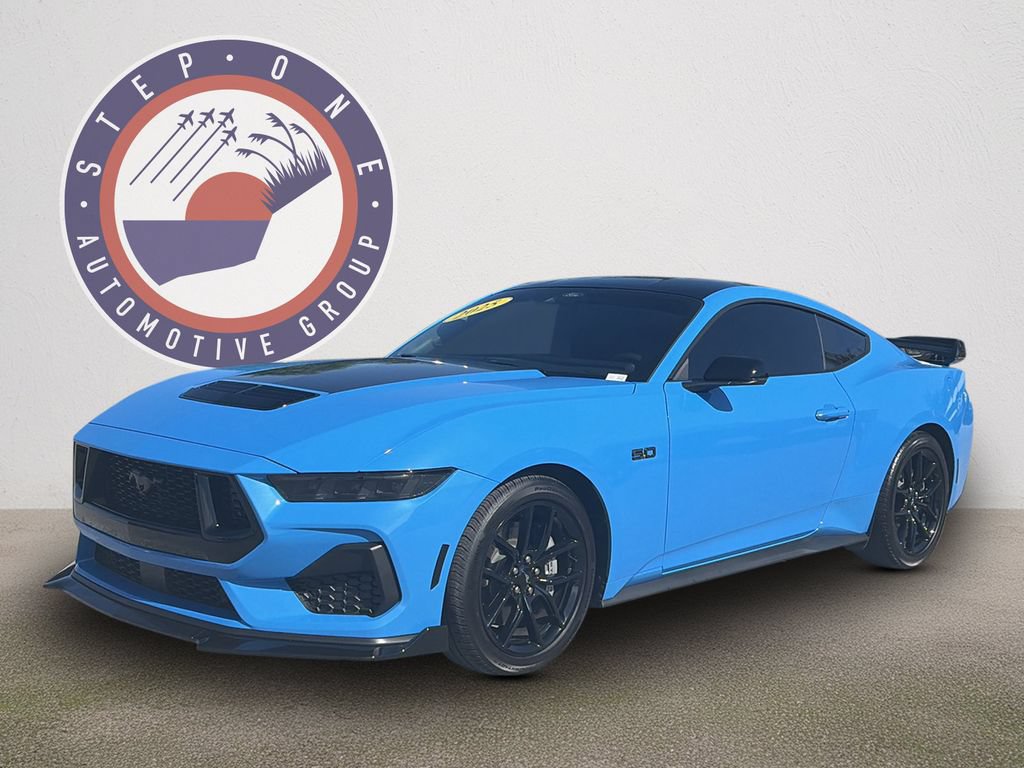 Certified 2025 Ford Mustang GT Premium RWD image 2