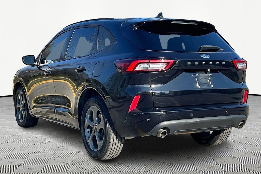 Certified 2023 Ford Escape ST-Line w/ Tech Pack #1 image 4
