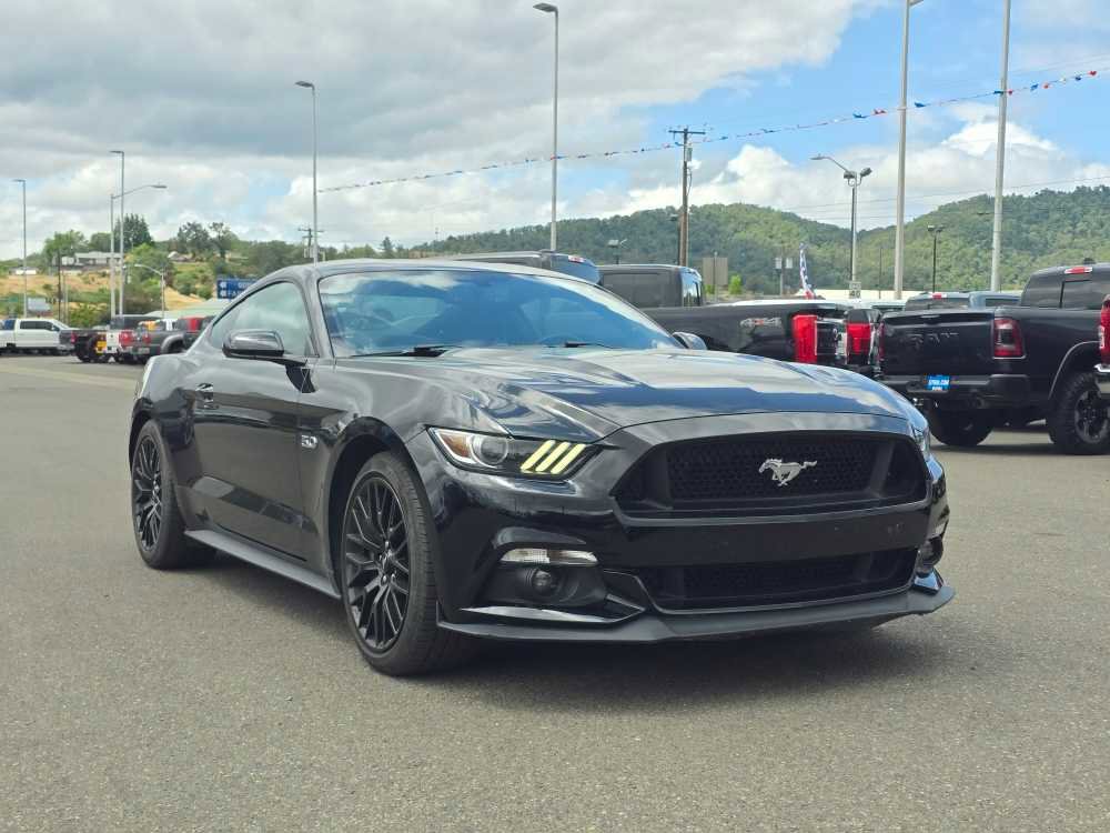 Certified 2017 Ford Mustang GT w/ GT Performance Package RWD image 11