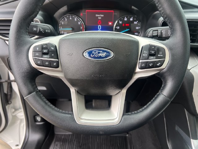 Certified 2023 Ford Explorer XLT w/ Equipment Group 202A AWD/4WD image 19