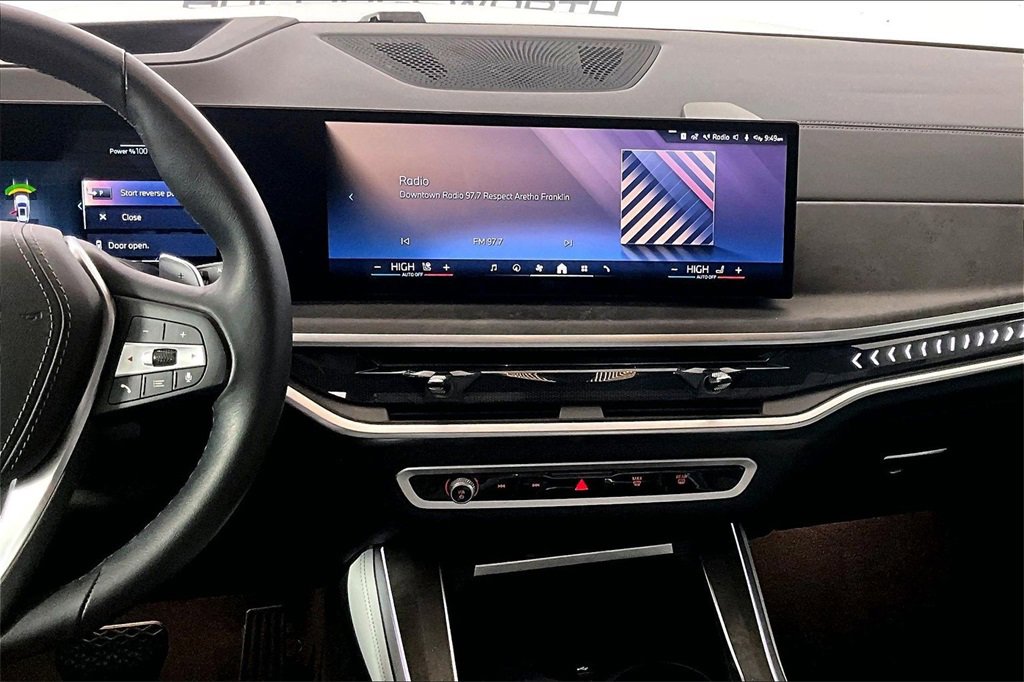 Used 2025 BMW X5 sDrive40i w/ Climate Comfort Package image 5