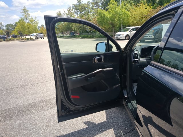 Used 2023 Kia Sorento S w/ Panoramic Sunroof Package FWD image 13