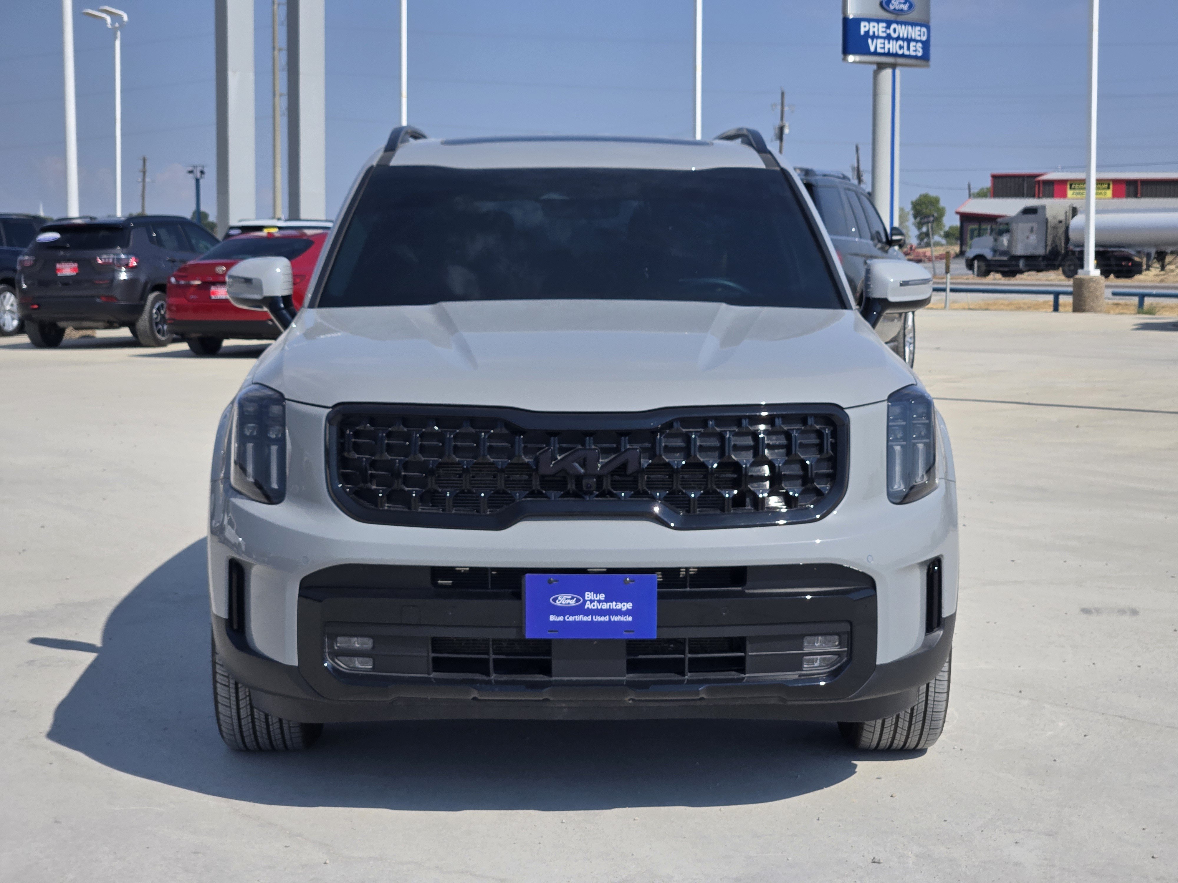 Used 2025 Kia Telluride SX Prestige X-Line AWD/4WD image 2
