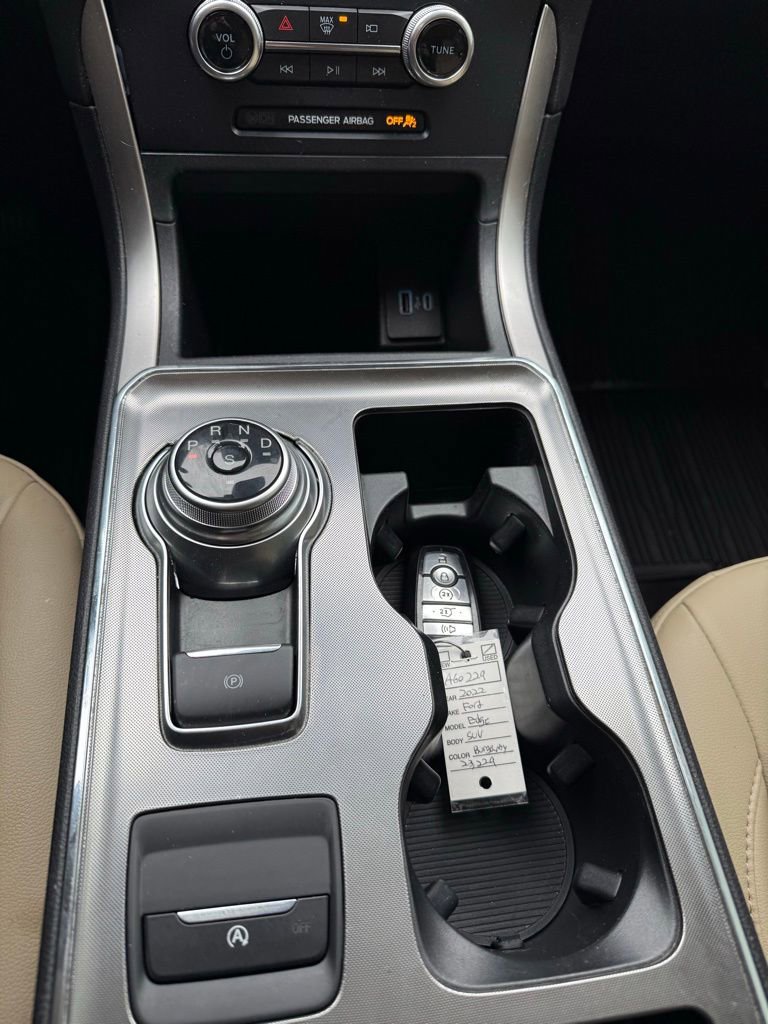 Certified 2022 Ford Edge SEL w/ Convenience Package image 12