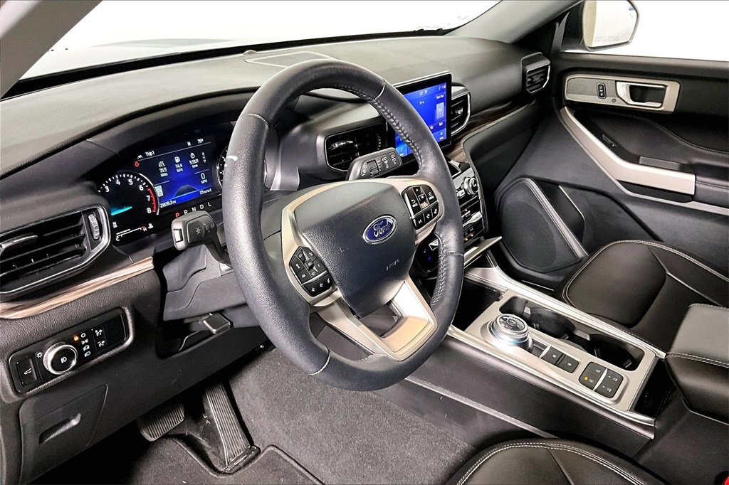 Certified 2024 Ford Explorer Limited image 10