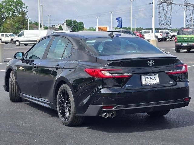 Used 2025 Toyota Camry SE FWD image 14