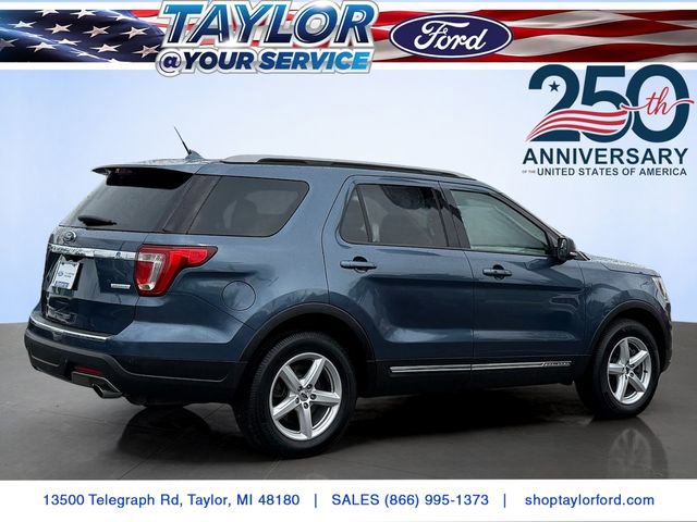 Certified 2018 Ford Explorer XLT w/ Equipment Group 202A FWD image 3