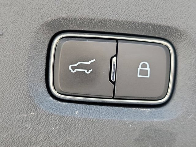 Certified 2025 Ford Expedition Active RWD image 13