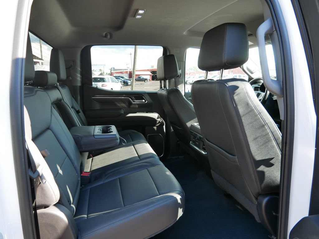 Used 2023 Chevrolet Silverado 1500 LTZ AWD/4WD image 9