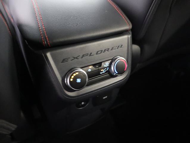 Certified 2025 Ford Explorer ST-Line w/ ST-Line Street Pack AWD/4WD image 30